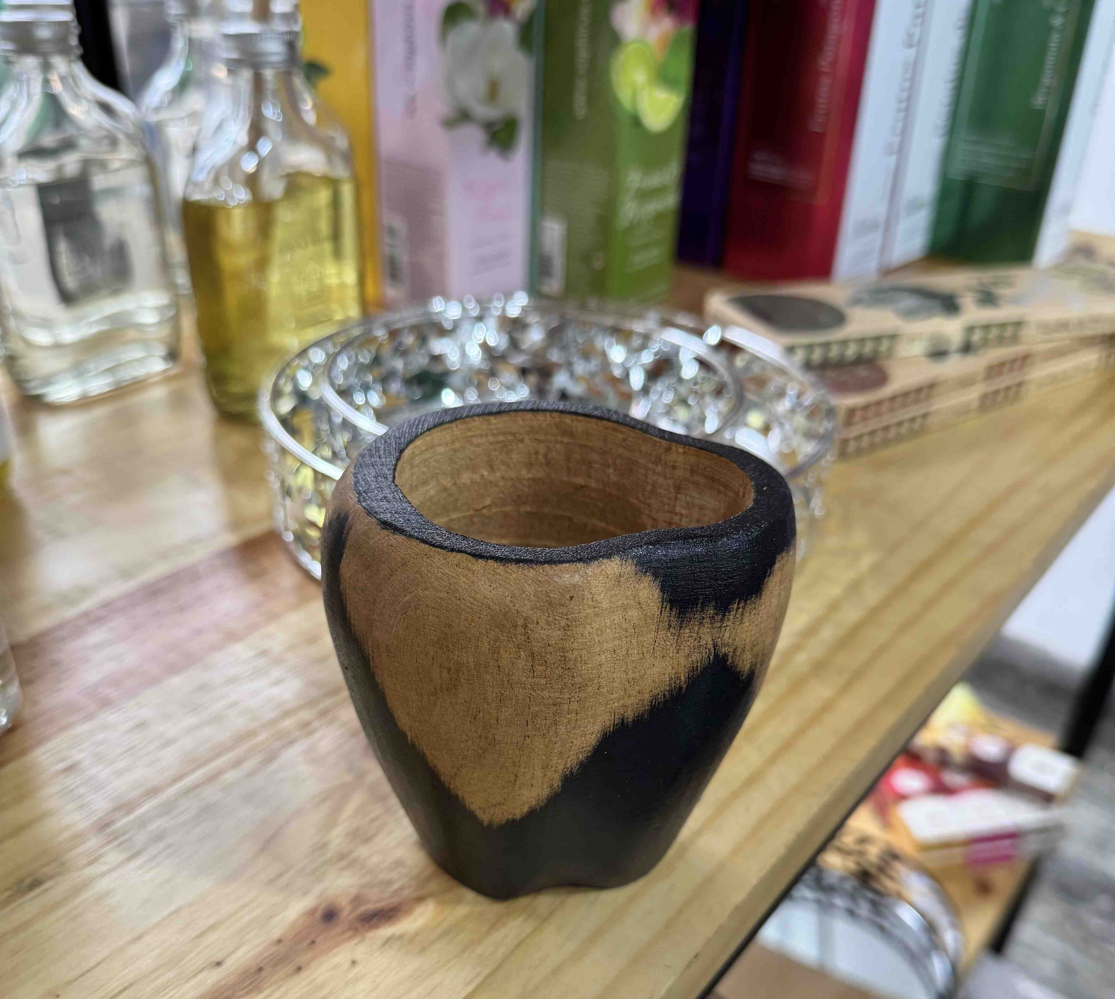 MATE RANCHERO ALGARROBO CON DETALLES NEGRO