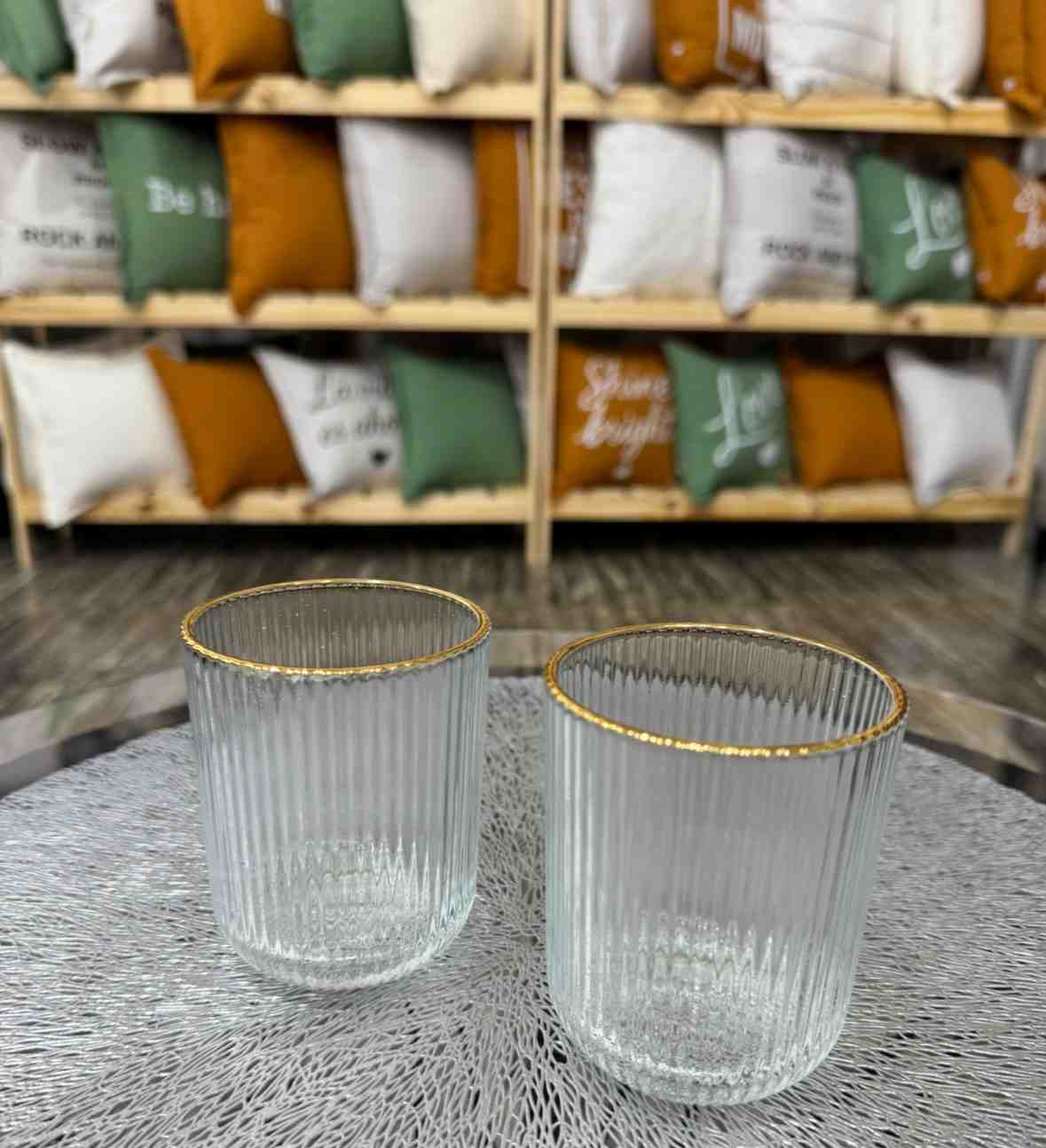 VASOS ACANALADOS BORDES DORADOS SET X 2