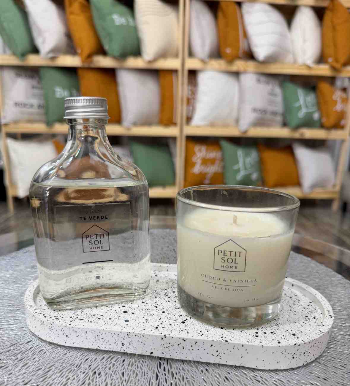 VELA HECATE CHOCO Y VAINILLA